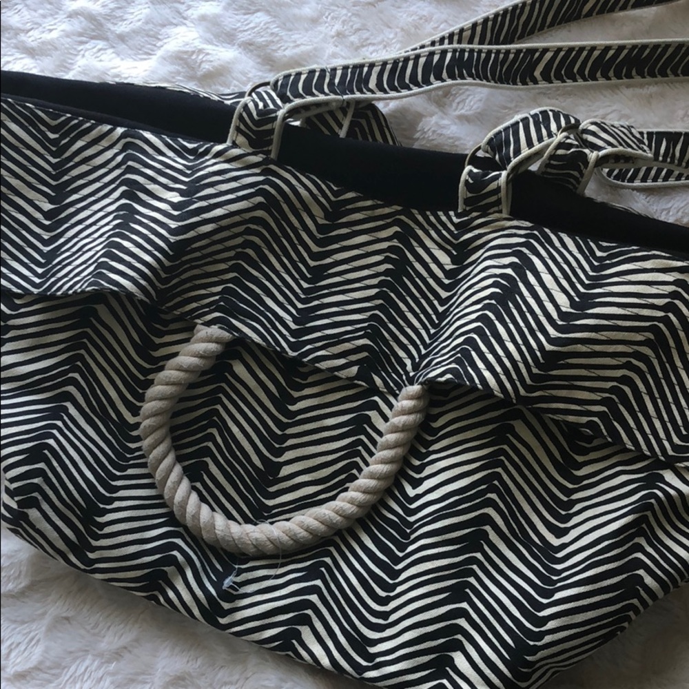 Canvas tote